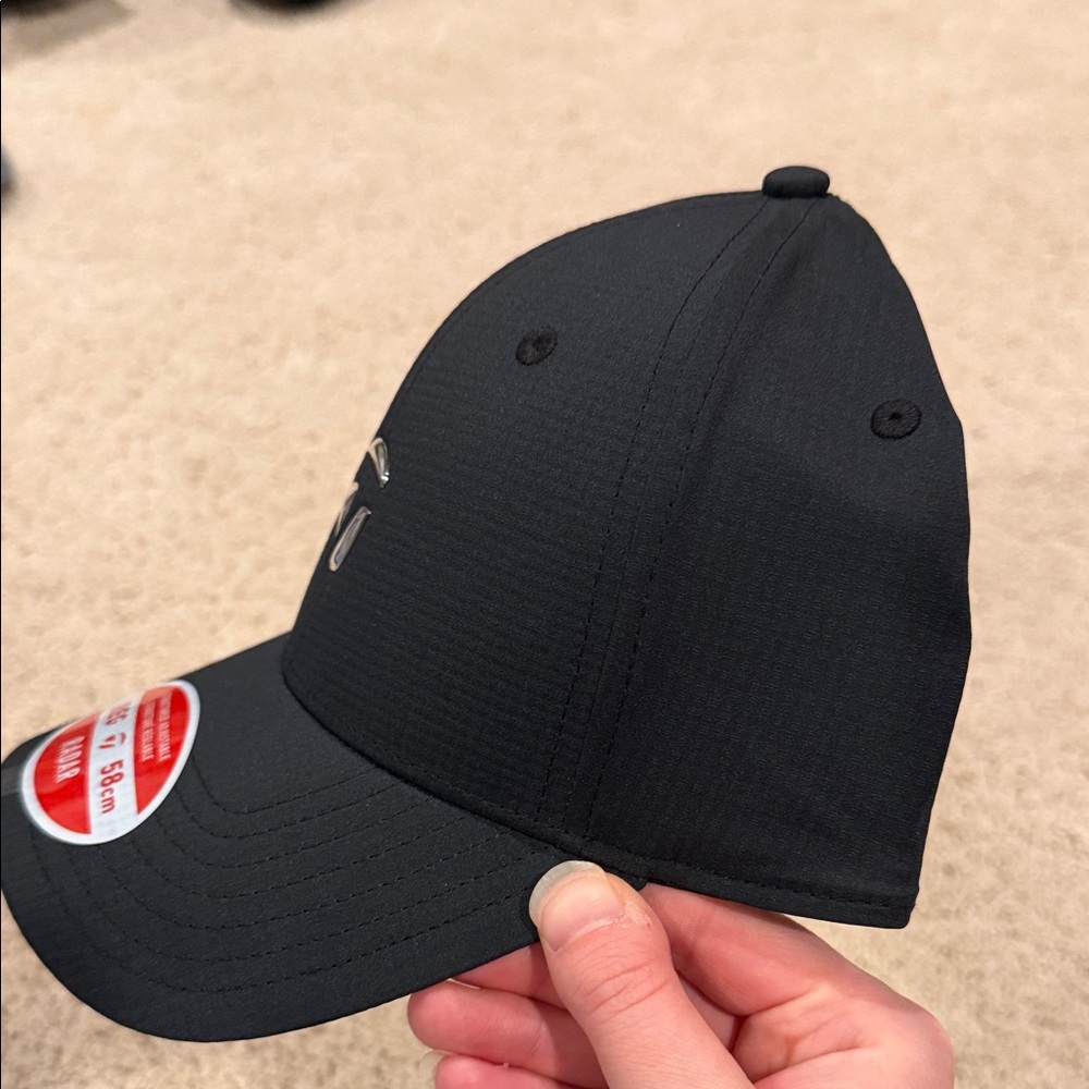NWT TaylorMade Black Metal Radar Golf Hat - Picture 4 of 7